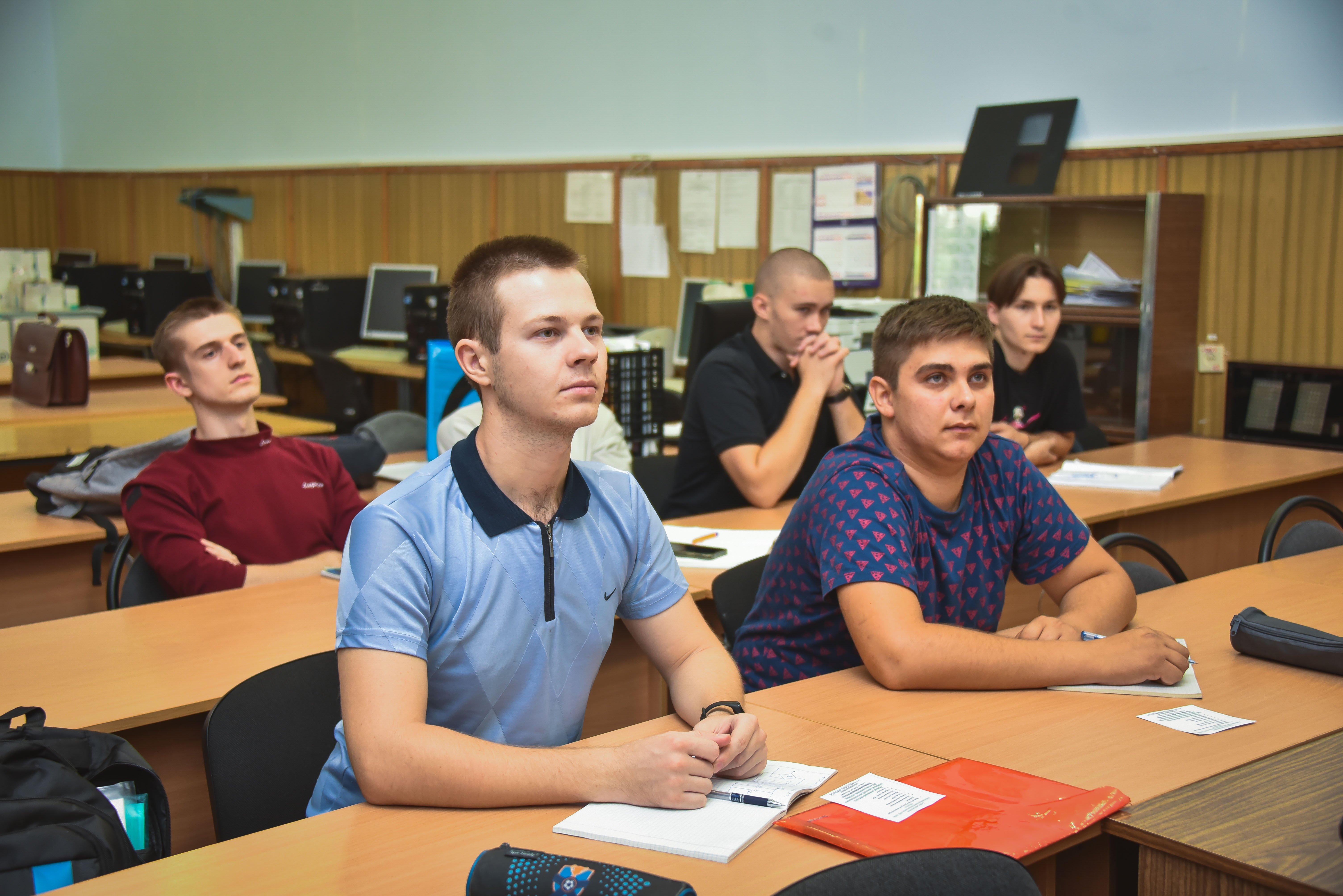 ПЕРСПЕКТИВНАЯ КРЕАТИВНАЯ РАБОТА В АЗОВЕ | 02.10.2023 | Новочеркасск -  БезФормата